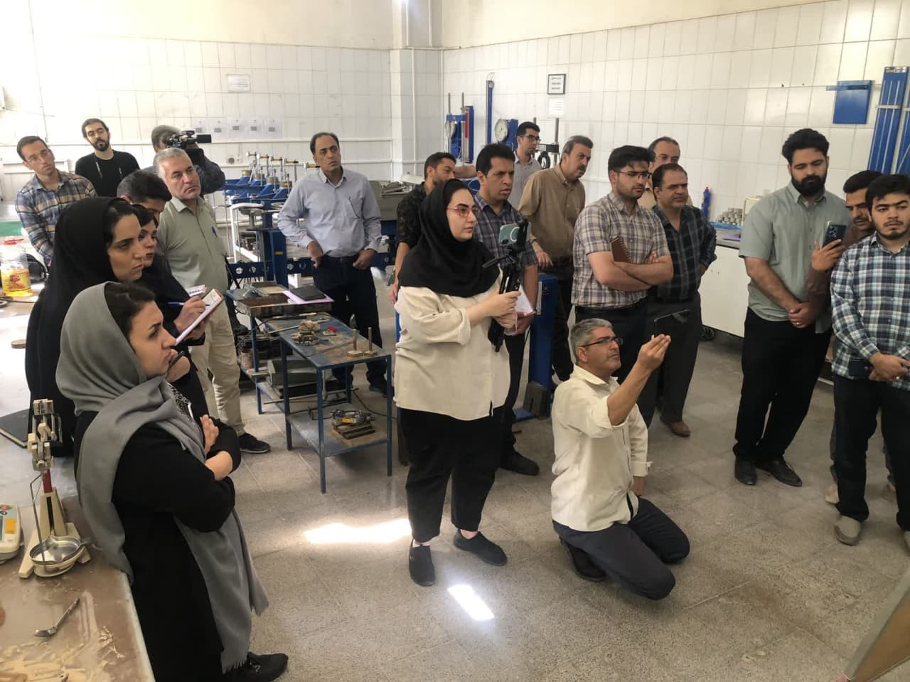 برگزاری دوره عملی آزمایش های مکانیک خاک در آزمایشگاه فنی و مکانیک خاک استان یزد